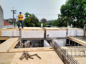 Pemeriksanaan Pondasi bangunan sebelum renovasi