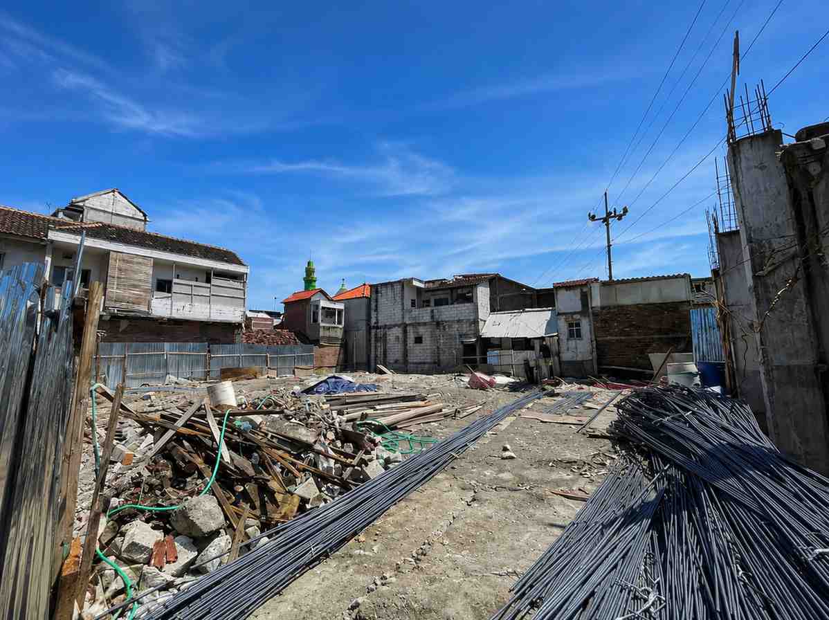 Renovasi-Rumah-surabaya tahap-pembongkaran