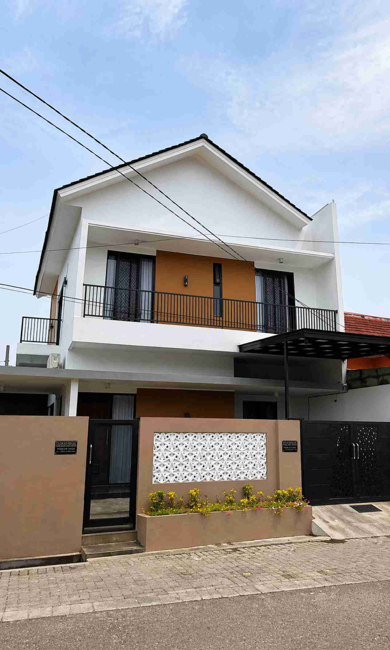 Renovasi Rumah pak dennis Juanda di sidoarjo 2 lantai