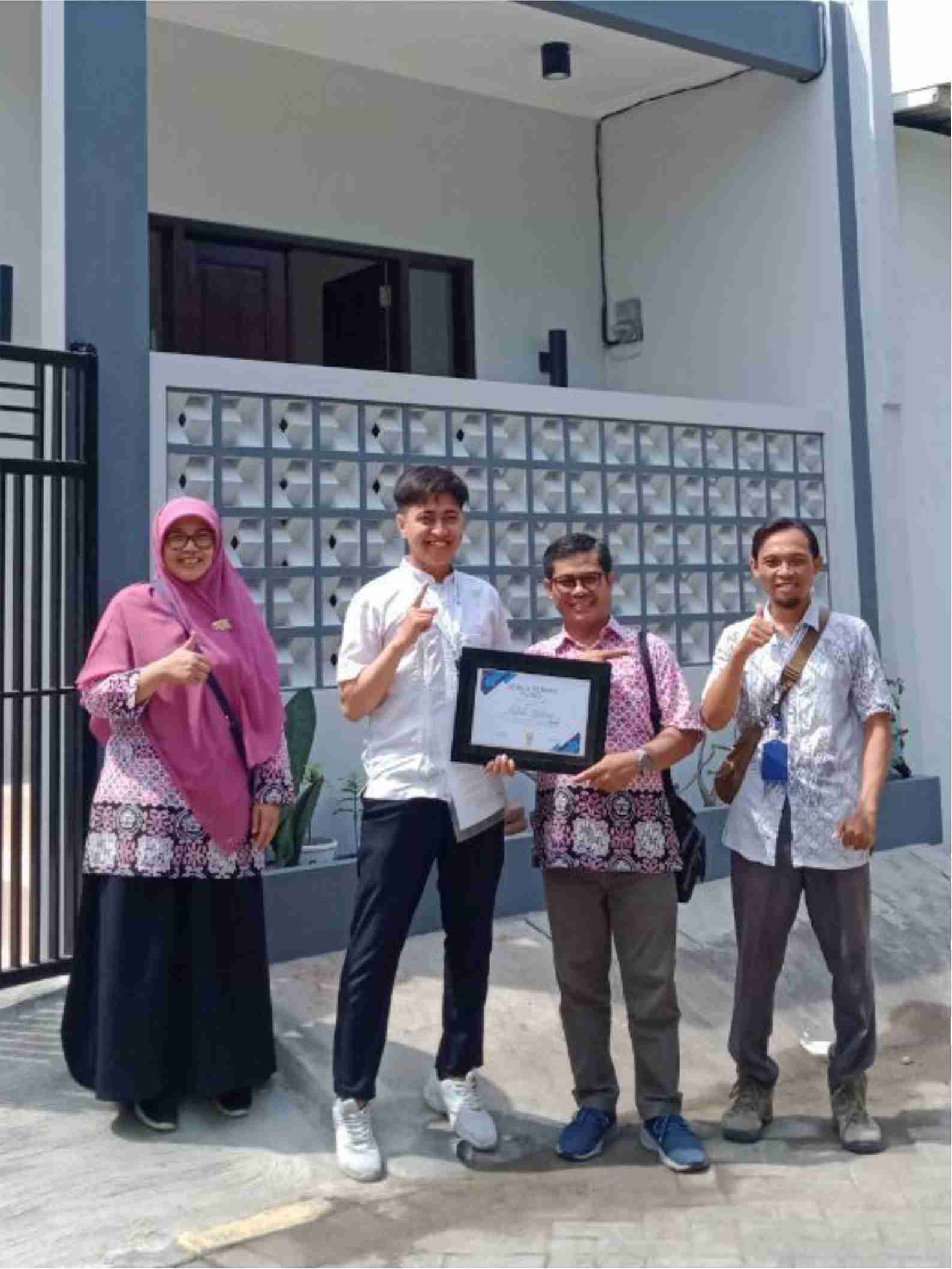 bangun rumah Pak Made SPR Keputih Surabaya