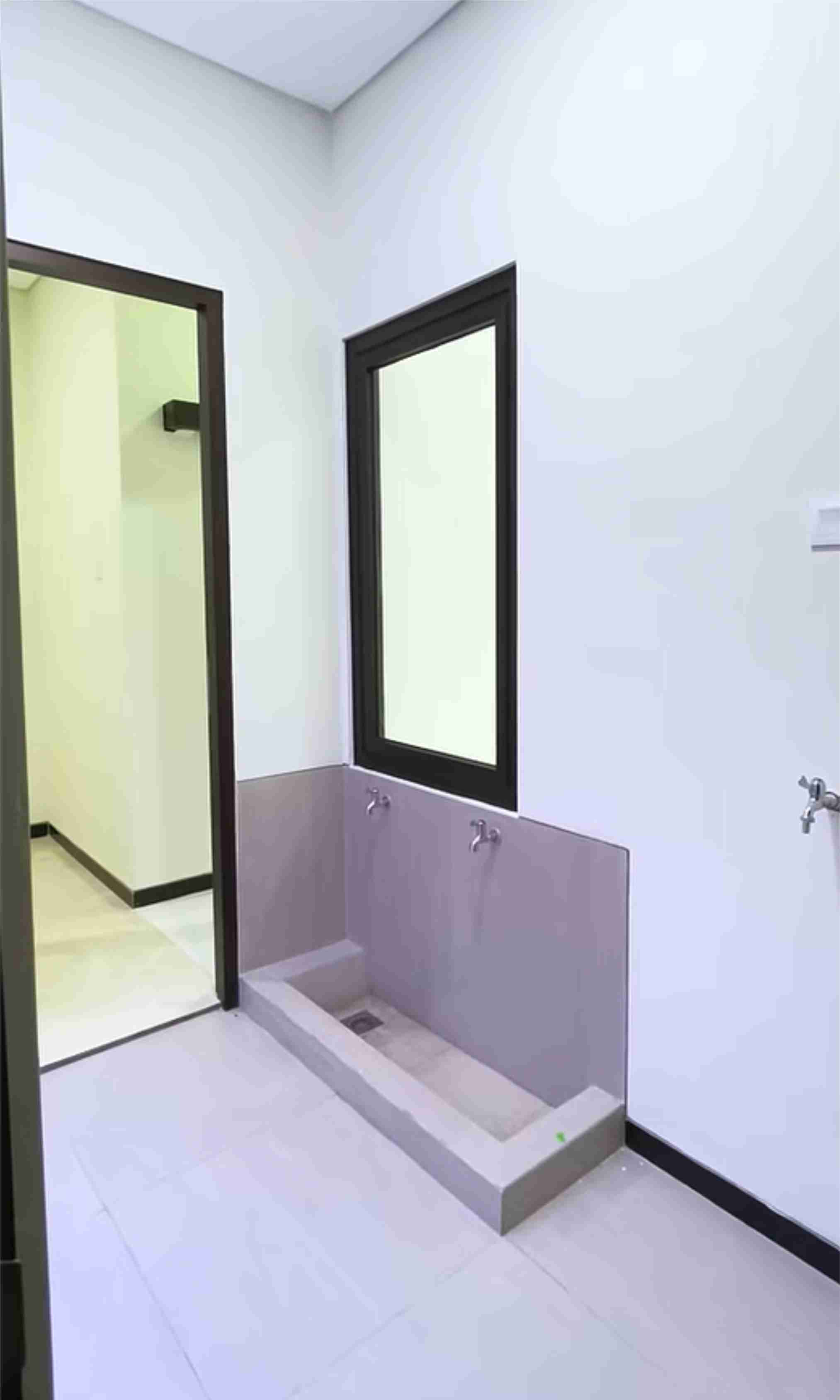 Renovasi dan bangun Rumah Pak Nizar Tempat wudhu