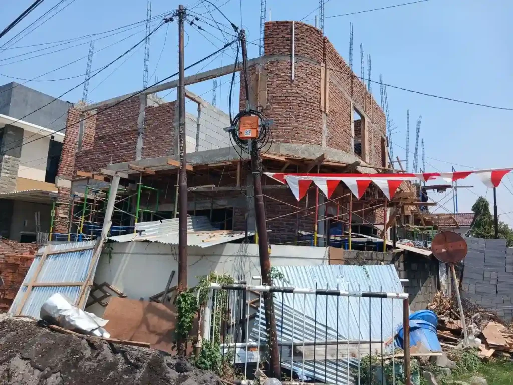 Jasa Bangun Rumah Surabaya Progress fasad rumah bu azima